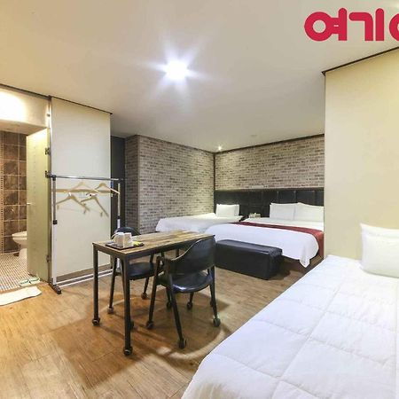 Chakan Hotel Gunsan-si Exterior photo