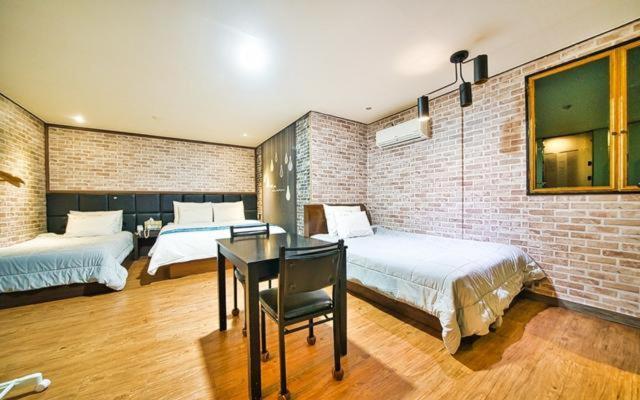 Chakan Hotel Gunsan-si Exterior photo