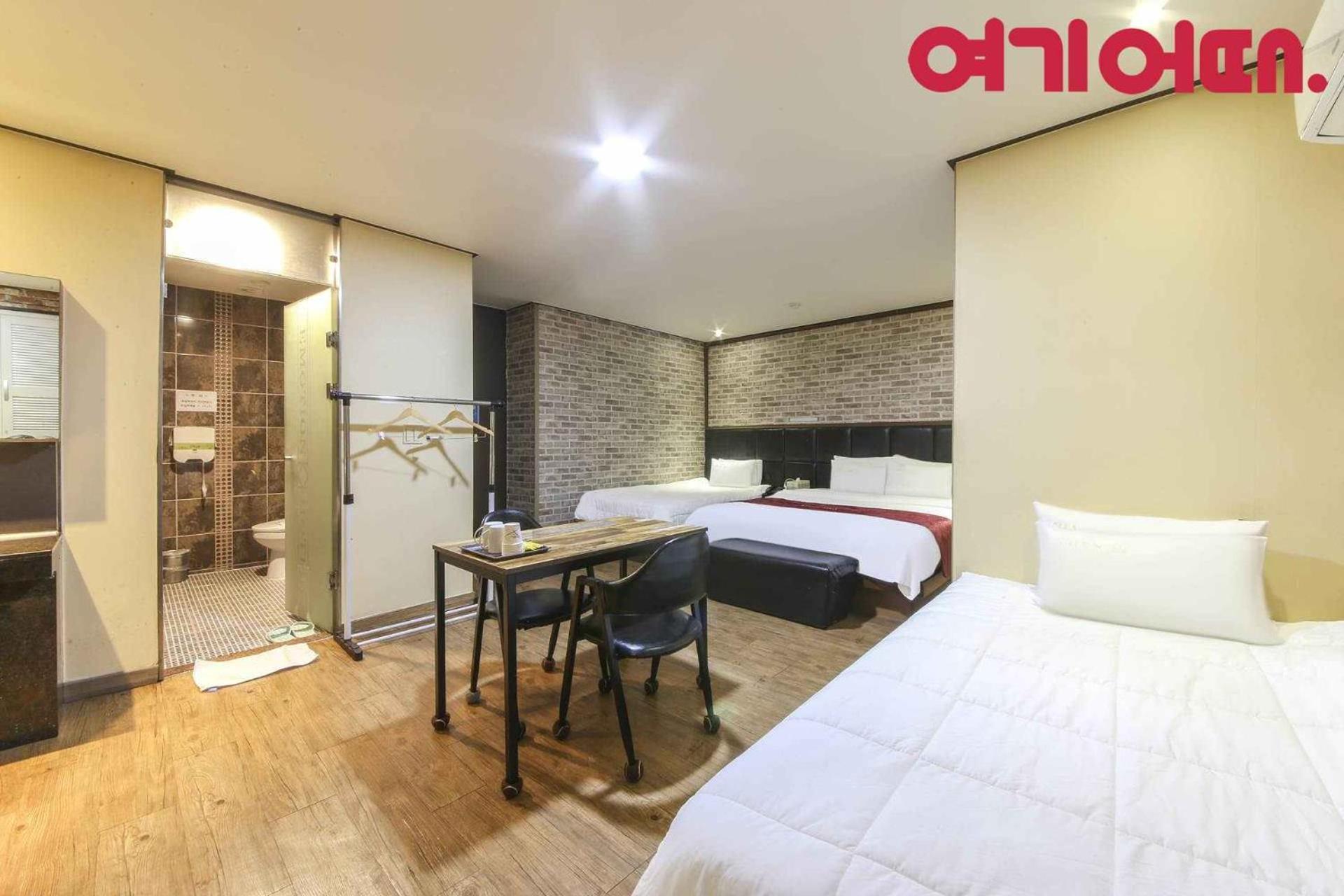 Chakan Hotel Gunsan-si Exterior photo