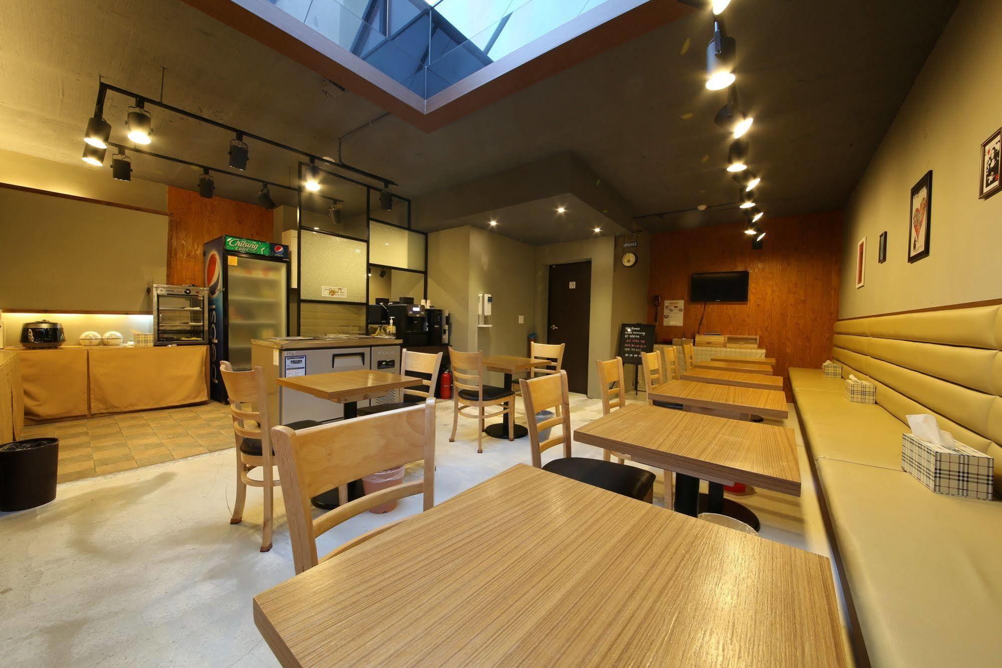 Chakan Hotel Gunsan-si Exterior photo